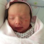 Clara dorme seu primeiro soninho.