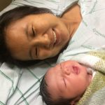 Érica é só felicidade, ao lado de Aline Mai.