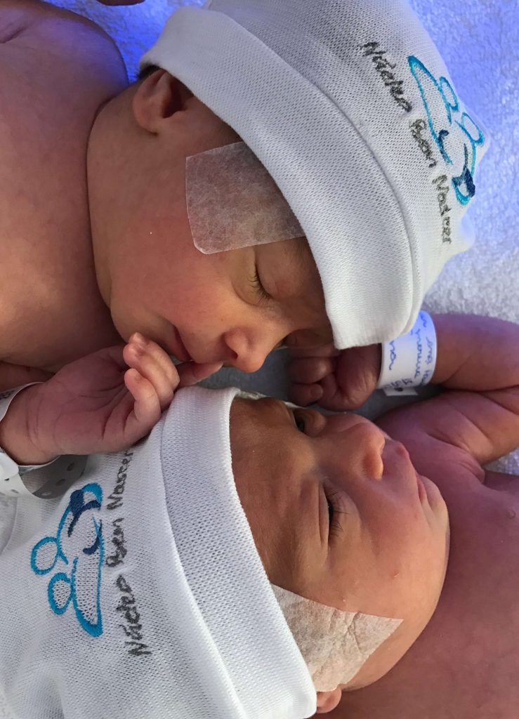 Parto humanizado; parto normal; parto na penumbra; parto respeitoso; Parto Gemelar; Parto de gêmeos; parto hospitalar