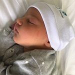 Cesárea humanizada; Parto humanizado; pele a pele; parto cesáreo; parto na penumbra; parto respeitoso; Parto com o Pai; Bem Nascida