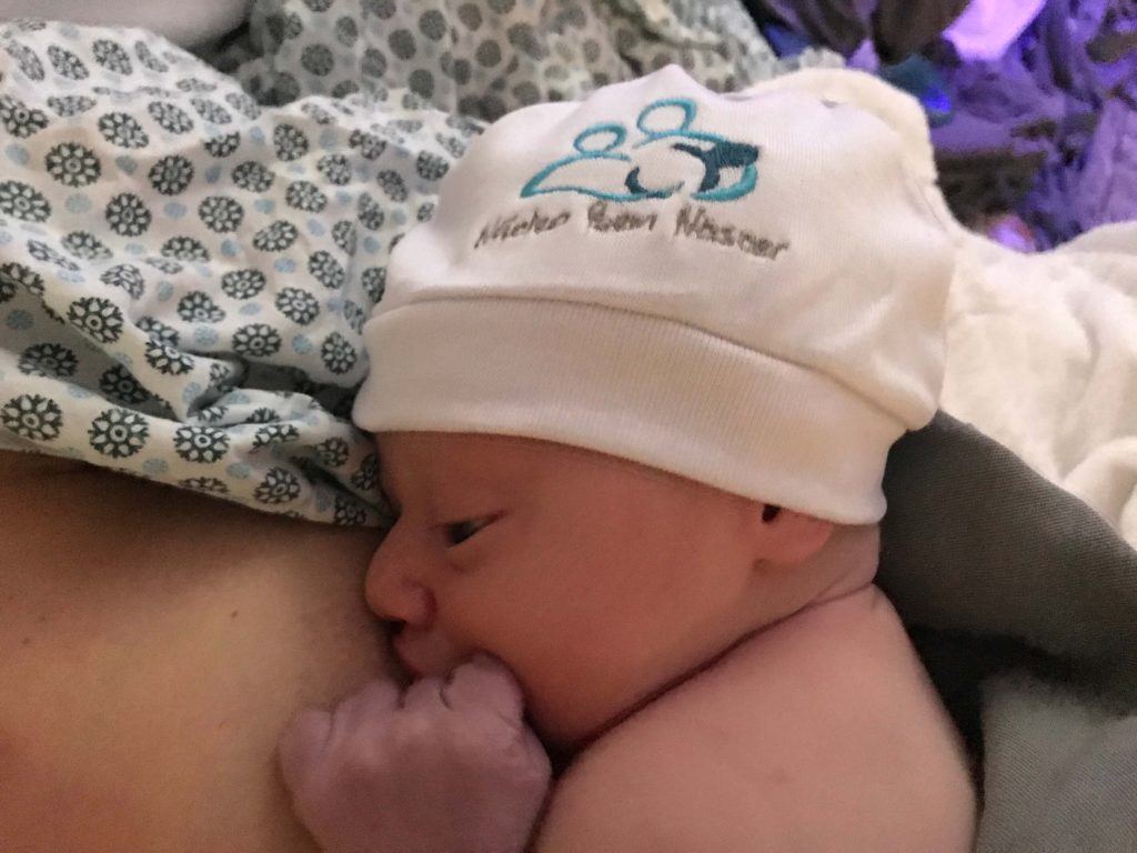 Parto humanizado; parto normal; parto na penumbra; parto respeitoso; Parto no banquinho de parto; Parto na banqueta de parto; parto em suíte