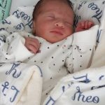 Parto humanizado; parto natural;  parto na penumbra; parto respeitoso; Parto no banquinho de parto; Parto na banqueta de parto; parto em suíte; PPP; sem analgesia