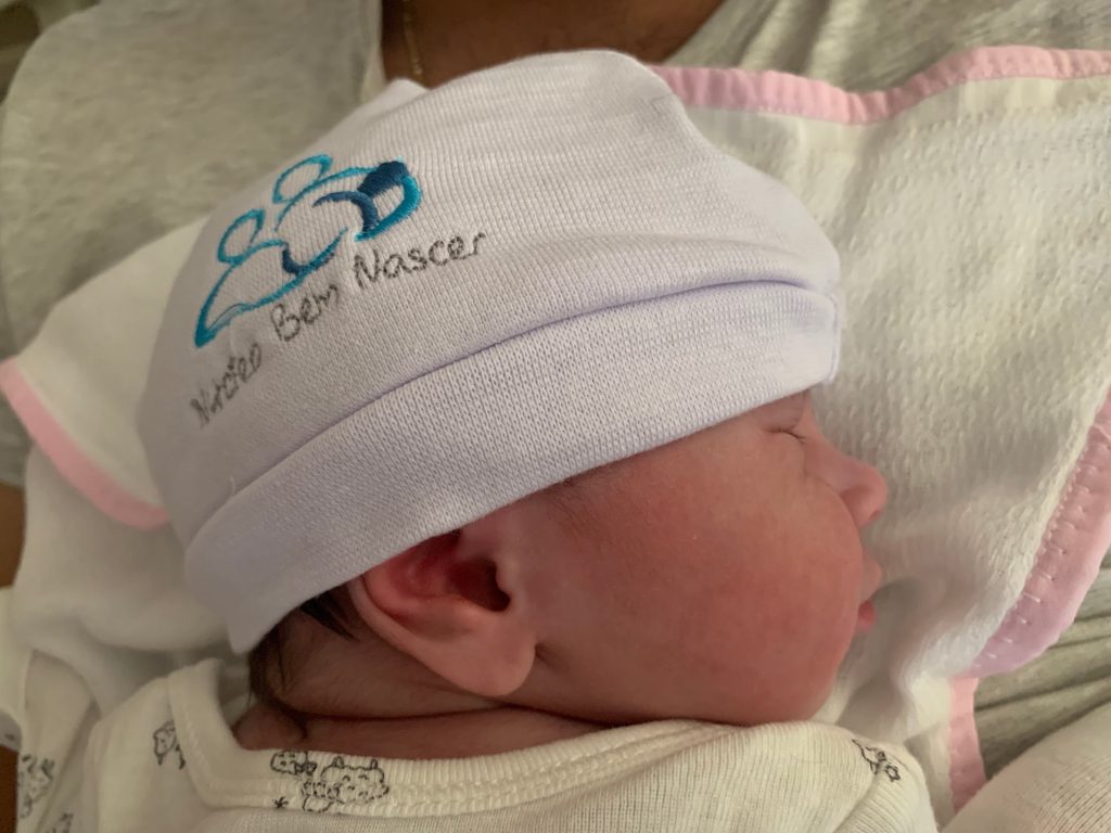 Parto na penumbra; parto humanizado; parto cesariana; parto respeitoso; parto cesárea; Bem-Nascida; humanized birth