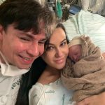 Felicidade estampada no rosto dos papais.