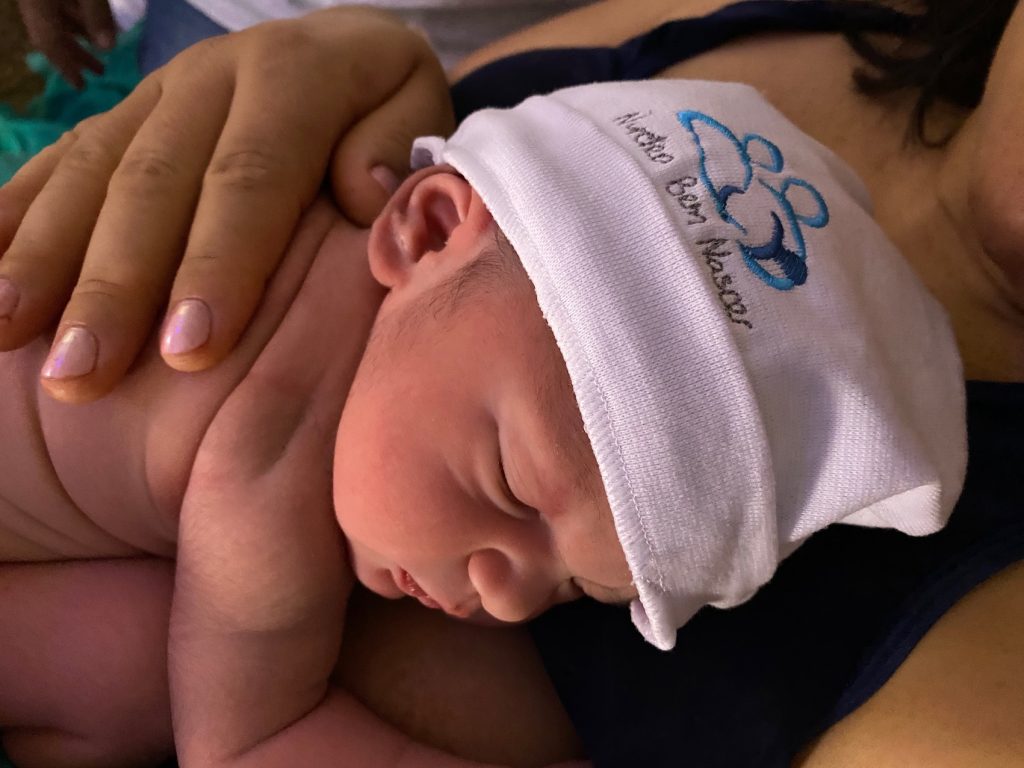 Parto NBN; Parto humanizado; parto natural; parto na penumbra; parto respeitoso; Parto no Banquinho; Parto de Cócoras; Birth; Bem-Nascido