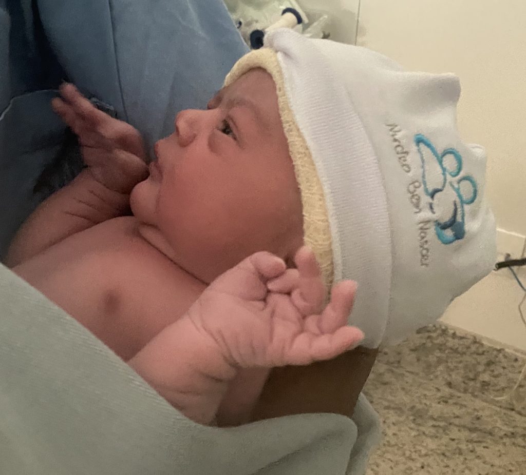 Parto na penumbra; parto humanizado; parto cesariana; parto pélvico; parto respeitoso; Birth; parto cesárea; cesárea humanizada; Bem-Nascido