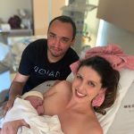 Felicidade estampada no rosto dos papais.