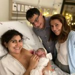 João Guilherme em sua primeira foto com a família.