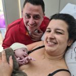 Cecília em sua primeira foto em família.