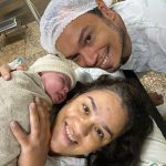 Primeira foto em família da Maria Helena.