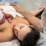Parto Cesáreo; Parto Humanizado; Urgência; Parto Respeitoso; Bem-Nascido; BIRTH; Parto na penumbra; Parto Leboyer; skin to skin