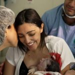 Muita emoção com a chegada da Sarah.