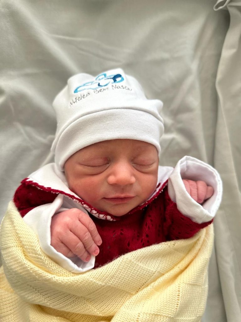 Bem-nascida Cecília.