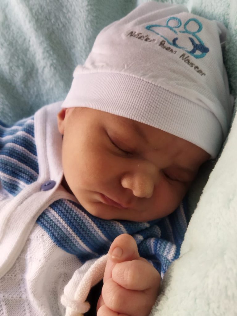 Bem-nascido  Antônio.